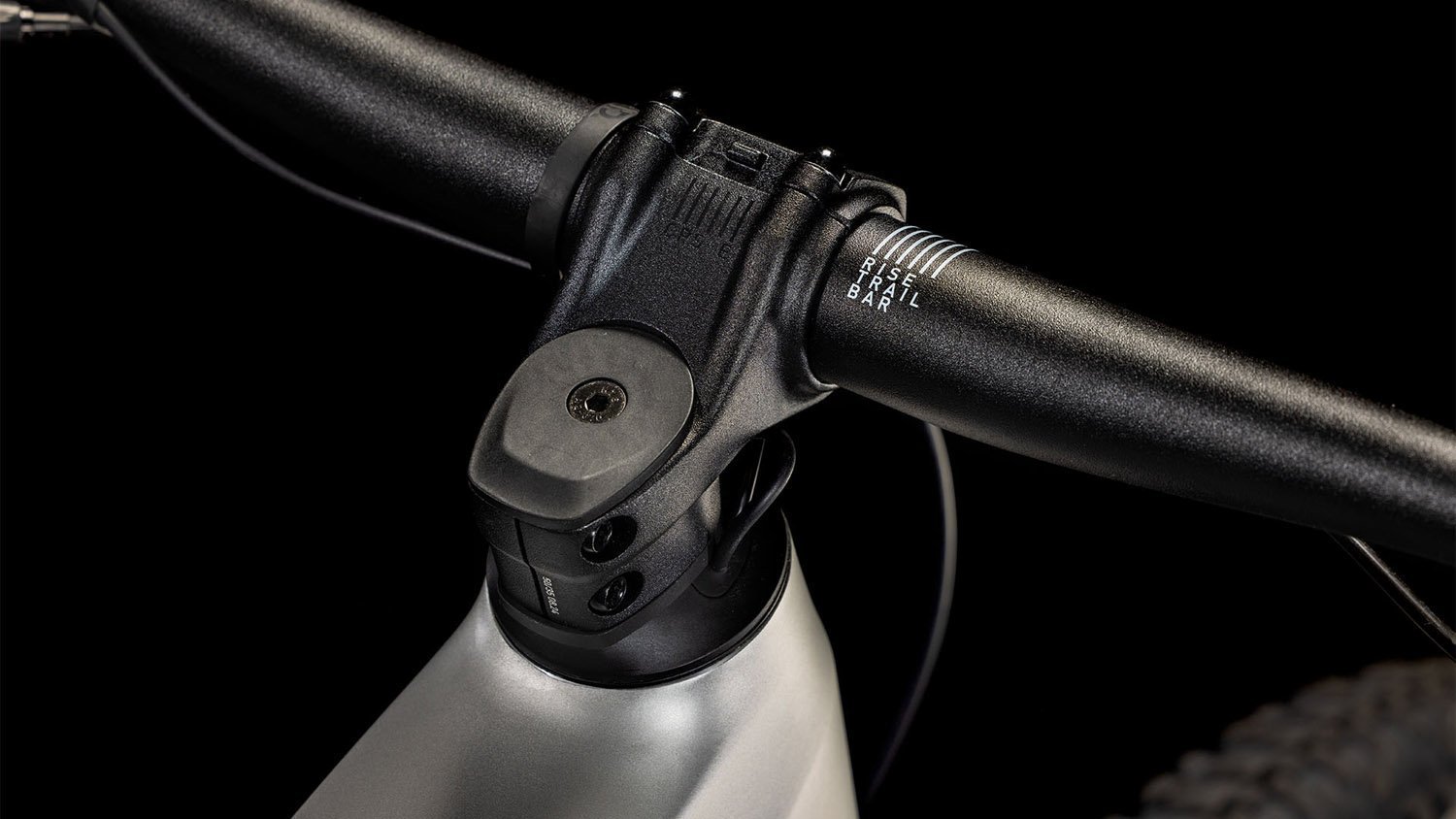 Cube Stereo Hybrid ONE22 Race 800 silver´n´black – Bild 3