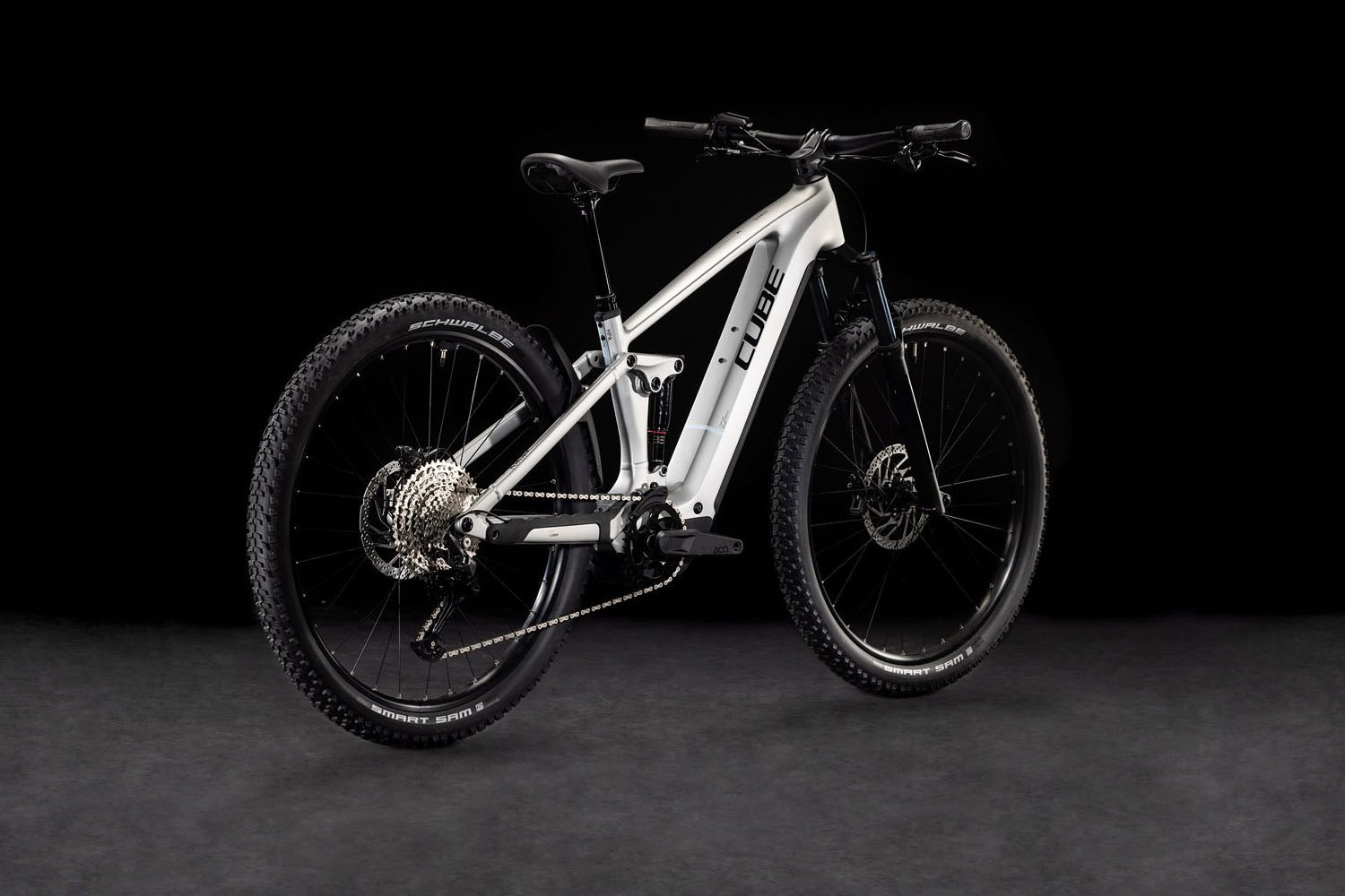 Cube Stereo Hybrid ONE22 Race 800 silver´n´black – Bild 7