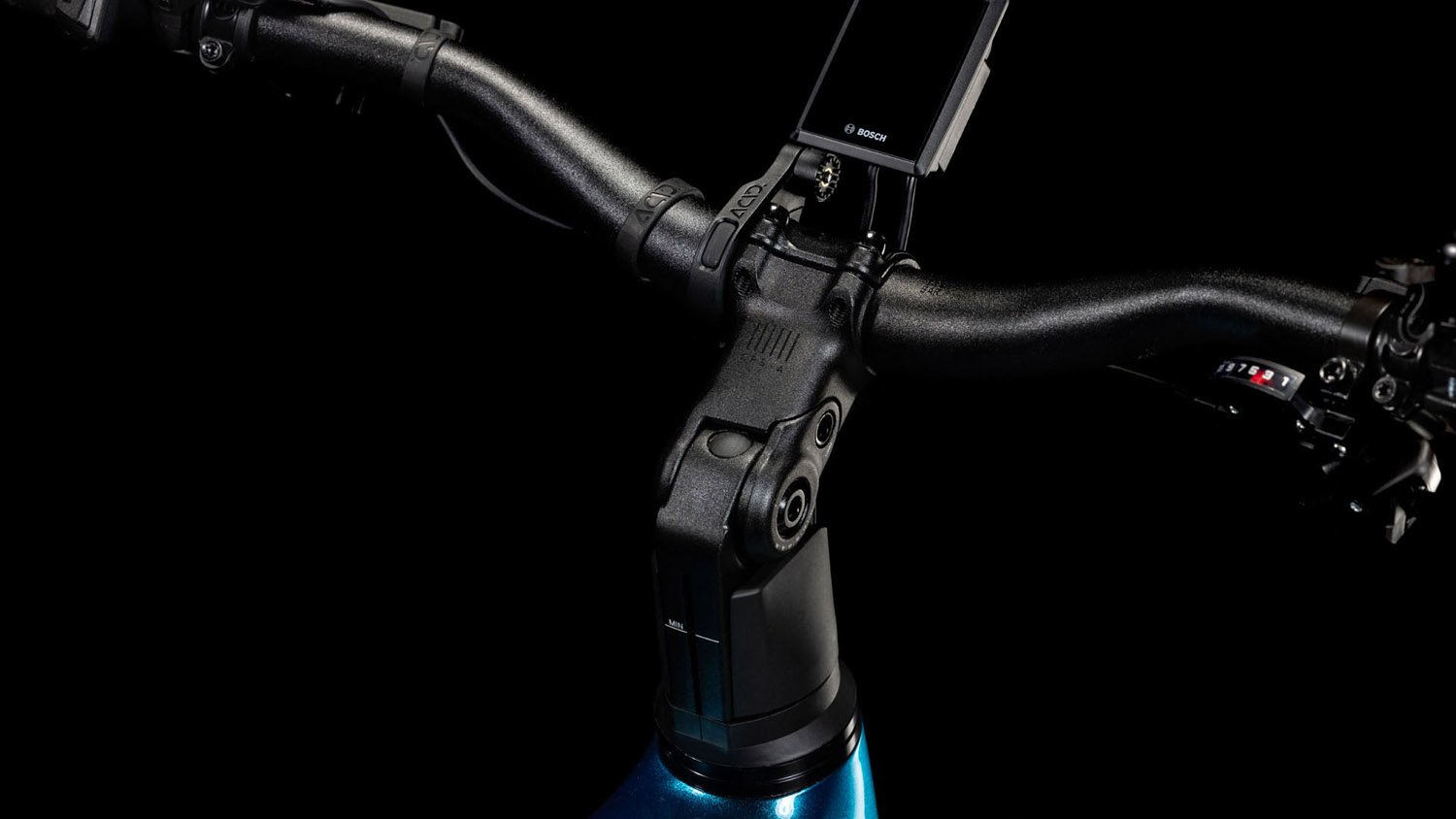 Cube Kathmandu Hybrid EX 800 electricblue´n´chrome – Bild 4