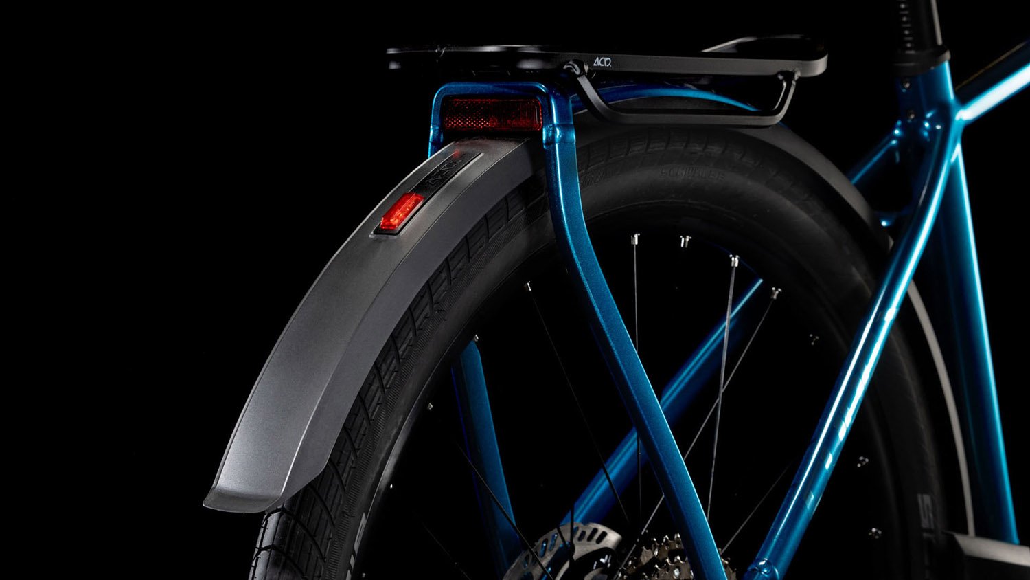 Cube Kathmandu Hybrid EX 800 electricblue´n´chrome – Bild 5