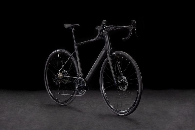 Cube Attain C:62 Race blackline – Bild 6